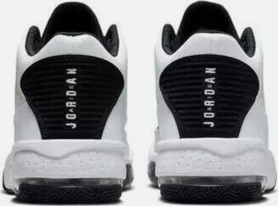 Nike Men's Jordan Max Aura 2 Basketball Shoe
