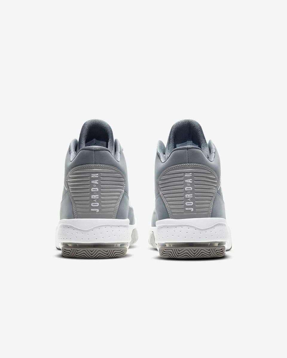 Nike Men's Jordan Max Aura 2 Basketball Shoe