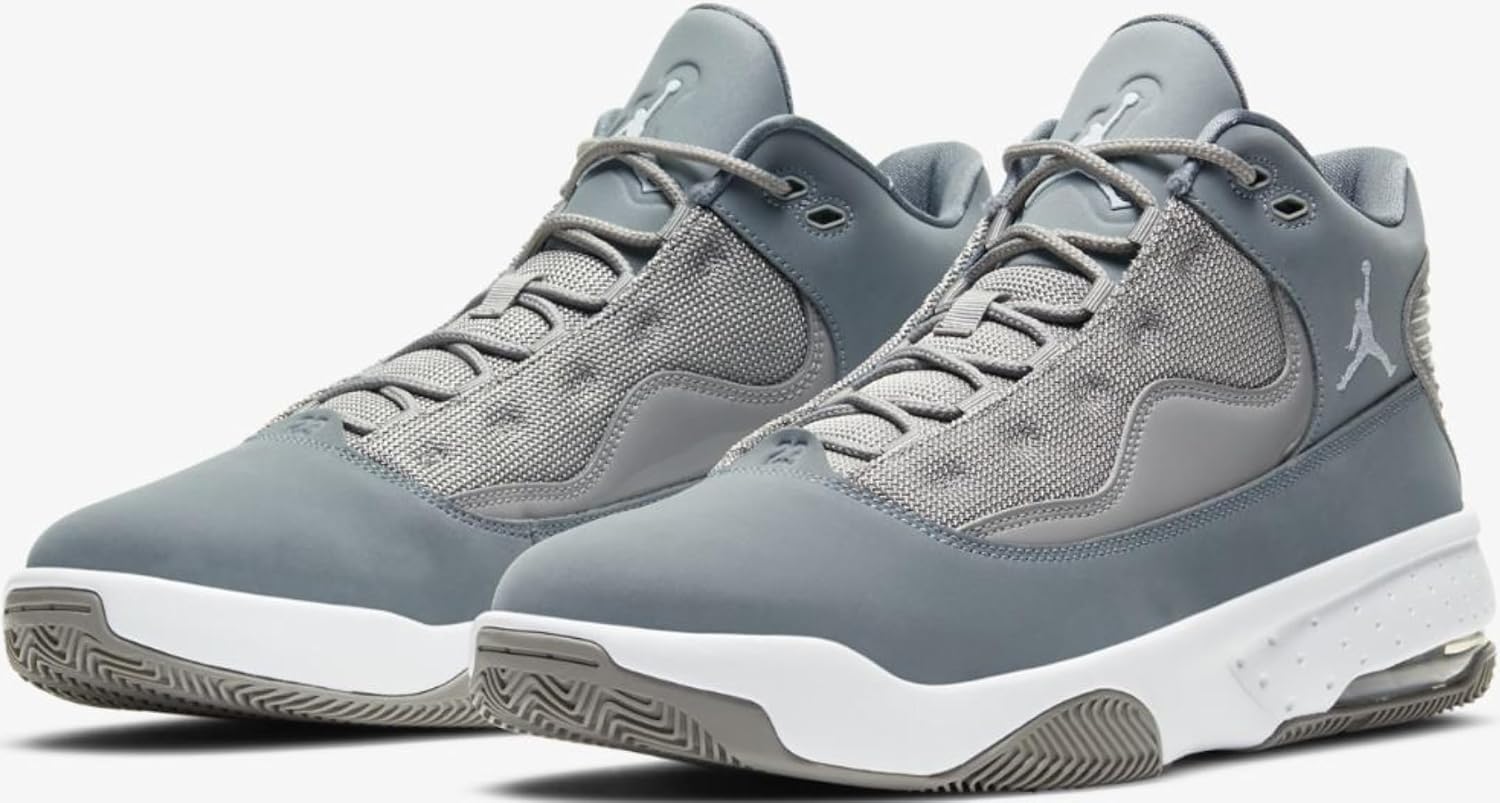 Nike Men's Jordan Max Aura 2 Basketball Shoe